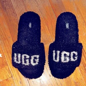 Ugg sandal